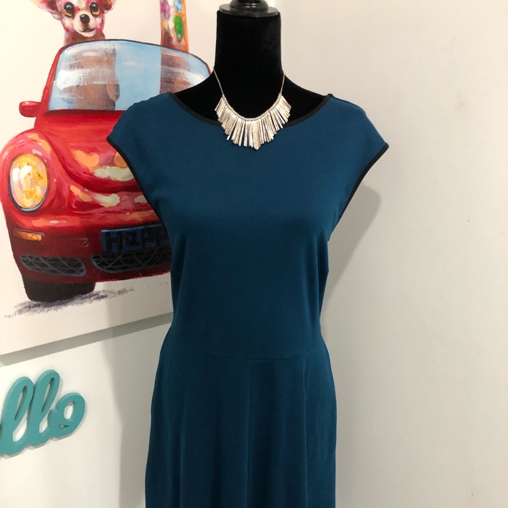 New York & Company Teal knit dress with pockets